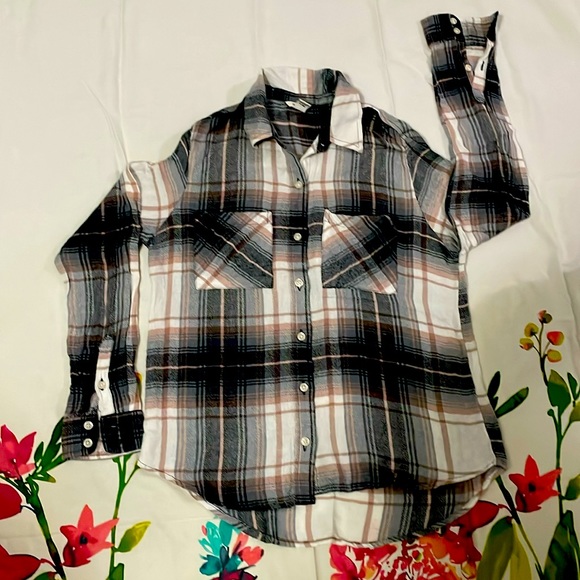 FOREVER 21 Longsleeve shirt - Picture 1 of 4